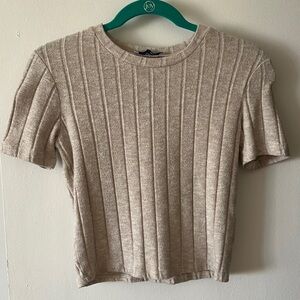 Zara fitted tan t shirt size small